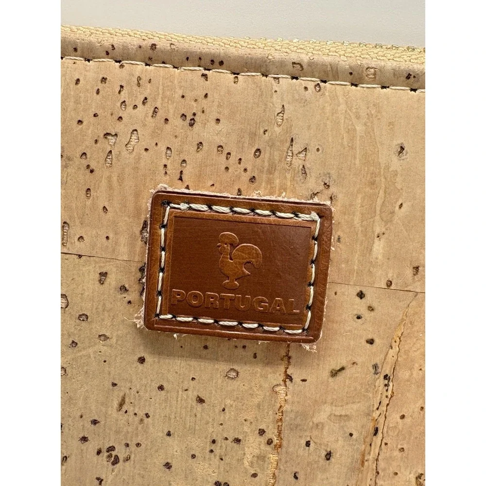 Portugal Cork Wallet Zip-Around Eco-Friendly Sustainable Vegan‎ Natural Boho